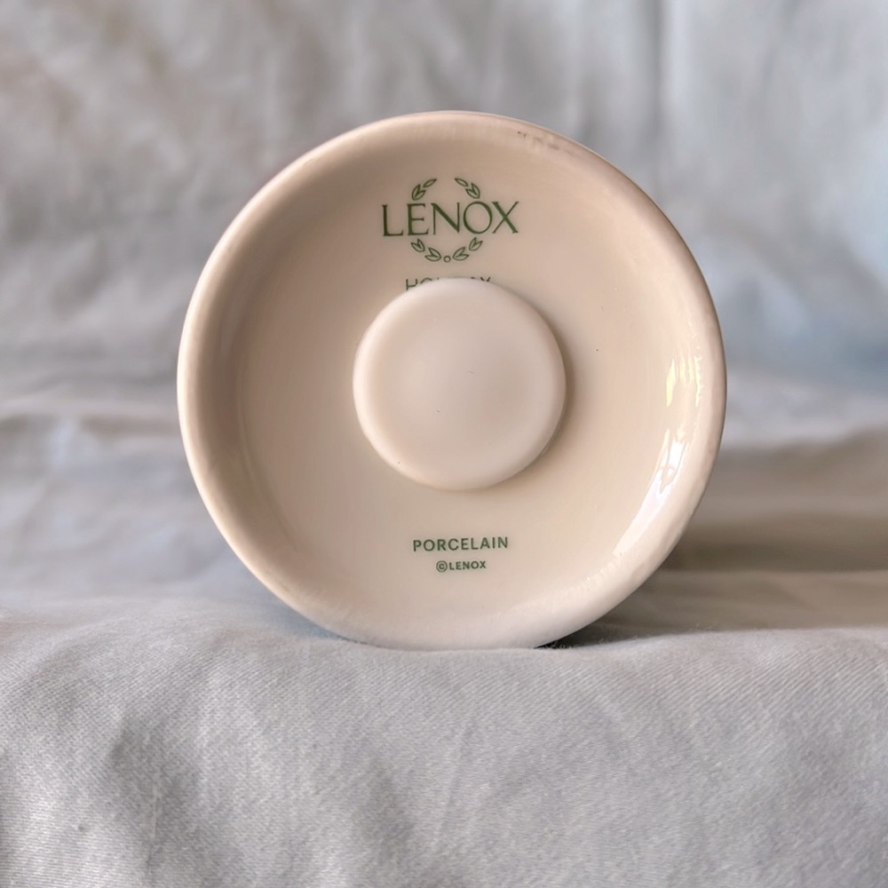SOLD- Lenox Happy Holidays To You Travel Mug 10oz. - Picture 4 of 5